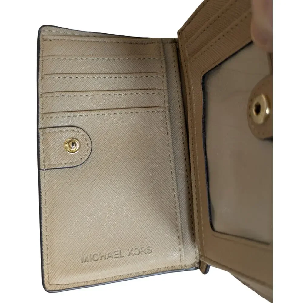 Michael Kors Fulton Leather Wallet Tan Beige Bifold Fulton Logo Organizer NEW